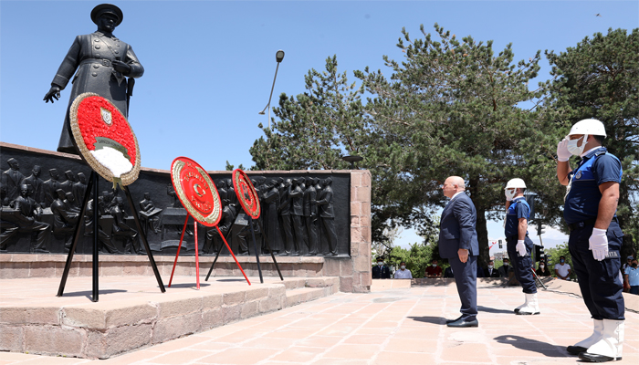 ATATÜRK’ÜN ERZURUM’A GELİŞİNİN 102. YIL DÖNÜMÜ TÖRENLERLE KUTLANDI